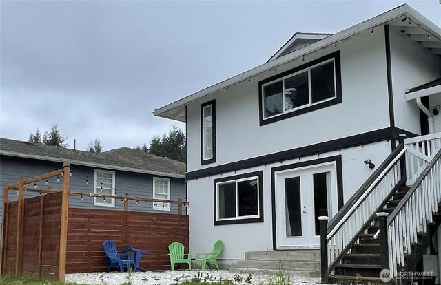 1017 Ballentine Street, Raymond, WA 98577