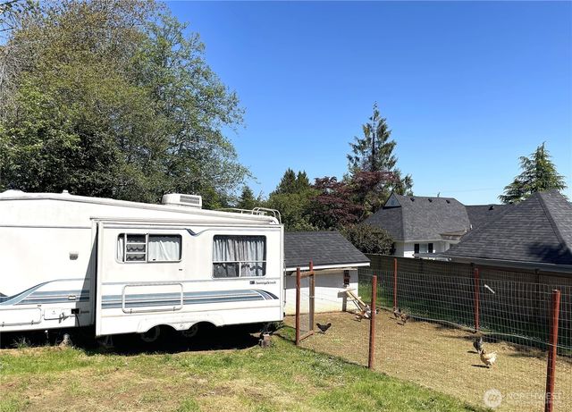 1017 Ballentine Street, Raymond, WA 98577