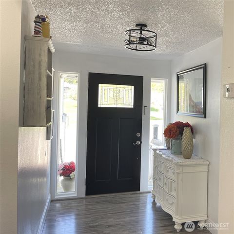 1017 Ballentine Street, Raymond, WA 98577