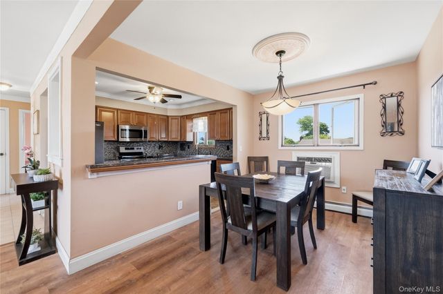 20 Elm Street, Massapequa, NY 11758