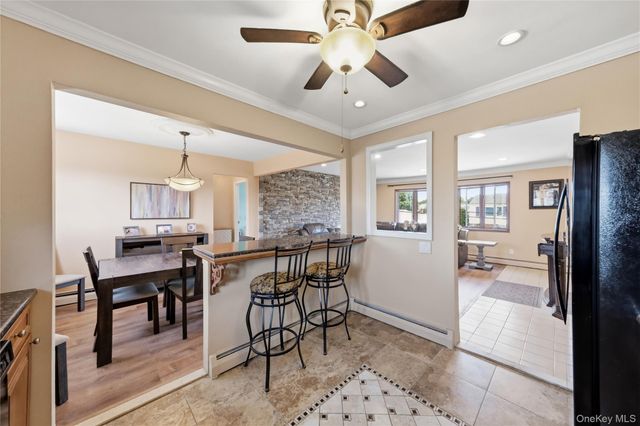 20 Elm Street, Massapequa, NY 11758