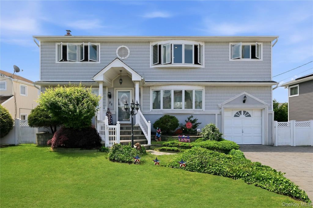 20 Elm Street, Massapequa, NY 11758