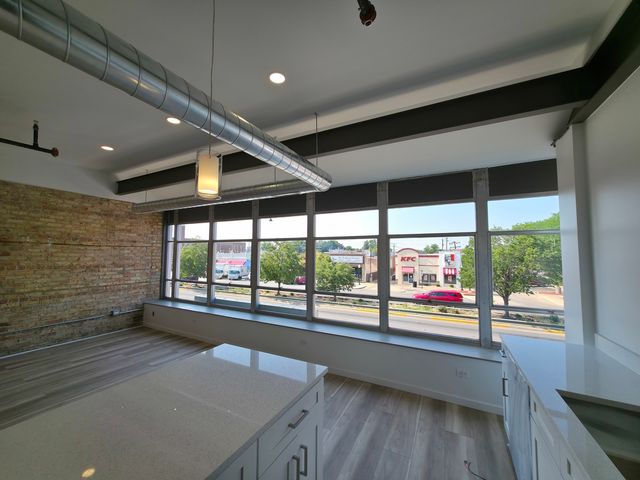 2202 Lambard Avenue 201, Berwyn, IL 60402