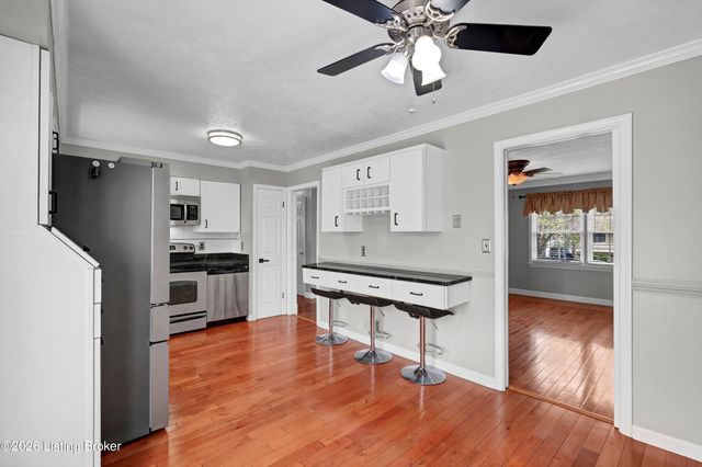 7624 Greenfield Ave, Louisville, KY 40214