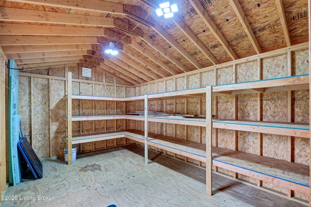 7624 Greenfield Ave, Louisville, KY 40214