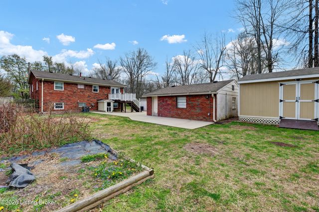 7624 Greenfield Ave, Louisville, KY 40214