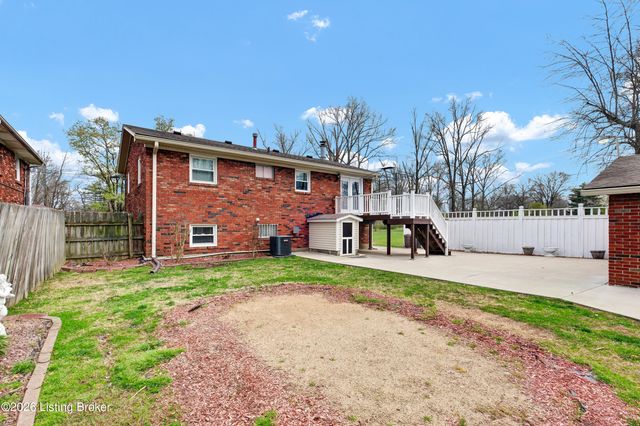 7624 Greenfield Ave, Louisville, KY 40214