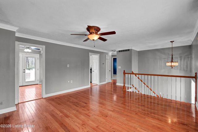 7624 Greenfield Ave, Louisville, KY 40214