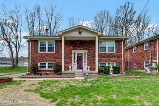 7624 Greenfield Ave, Louisville, KY 40214