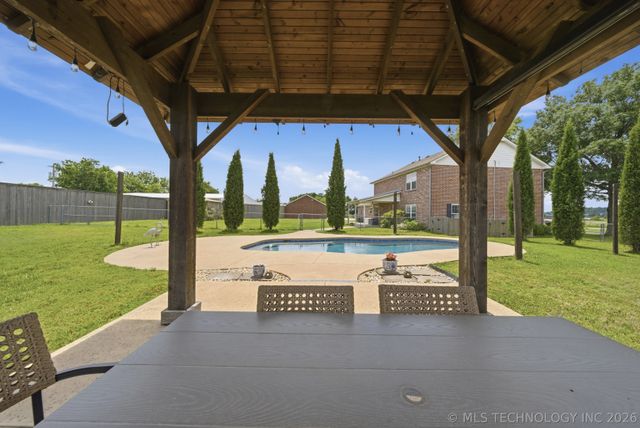 15200 E 440 Road, Claremore, OK 74017