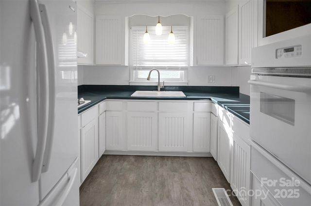 1925 Montclair Avenue, Gastonia, NC 28054