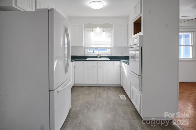 1925 Montclair Avenue, Gastonia, NC 28054