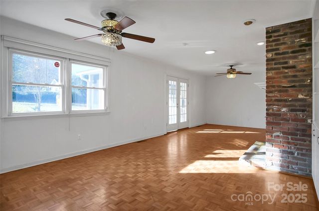 1925 Montclair Avenue, Gastonia, NC 28054