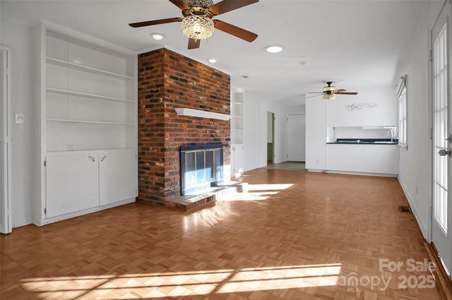 1925 Montclair Avenue, Gastonia, NC 28054