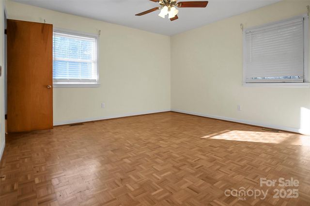 1925 Montclair Avenue, Gastonia, NC 28054