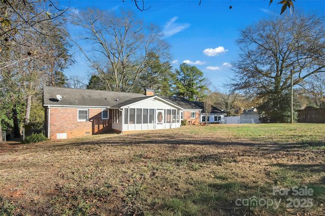 1925 Montclair Avenue, Gastonia, NC 28054