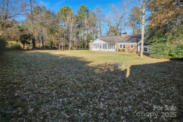 1925 Montclair Avenue, Gastonia, NC 28054