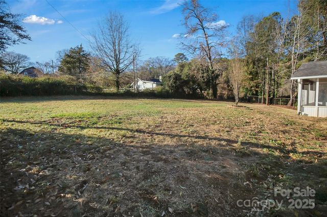 1925 Montclair Avenue, Gastonia, NC 28054