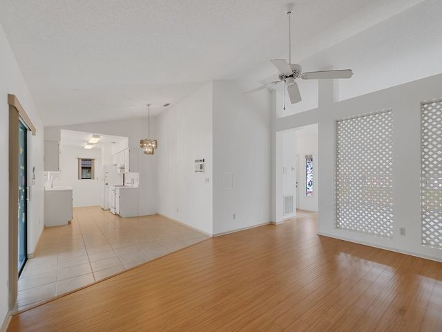 717 Doctor Avenue, Sebastian, FL 32958