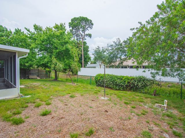 717 Doctor Avenue, Sebastian, FL 32958