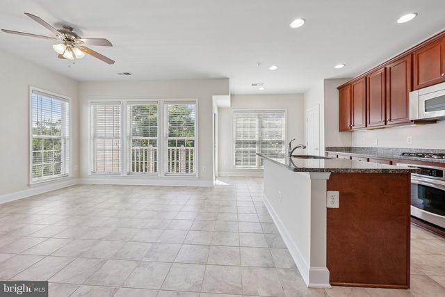 2213 OBERLIN DR, Woodbridge, VA 22191
