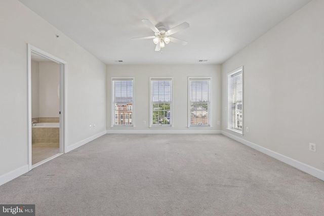 2213 OBERLIN DR, Woodbridge, VA 22191