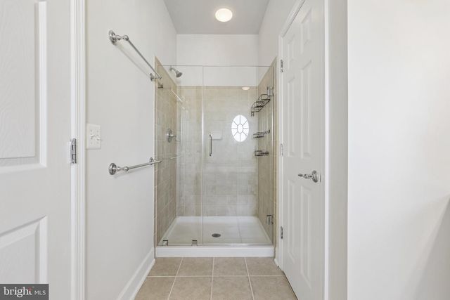 2213 OBERLIN DR, Woodbridge, VA 22191