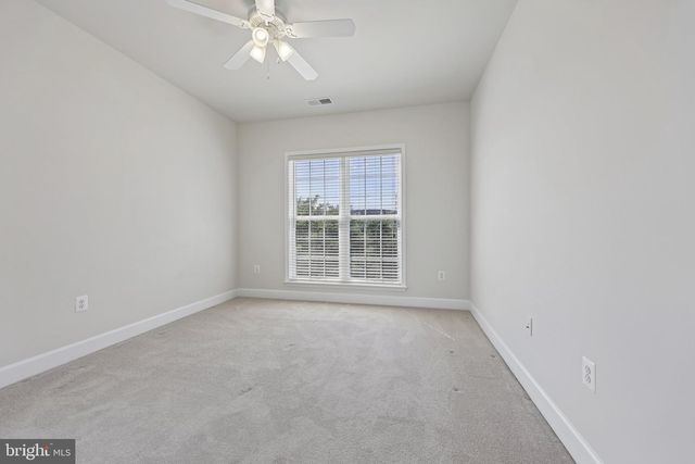 2213 OBERLIN DR, Woodbridge, VA 22191