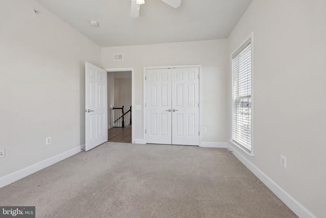 2213 OBERLIN DR, Woodbridge, VA 22191