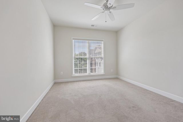 2213 OBERLIN DR, Woodbridge, VA 22191