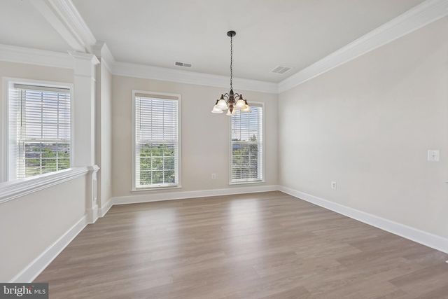 2213 OBERLIN DR, Woodbridge, VA 22191