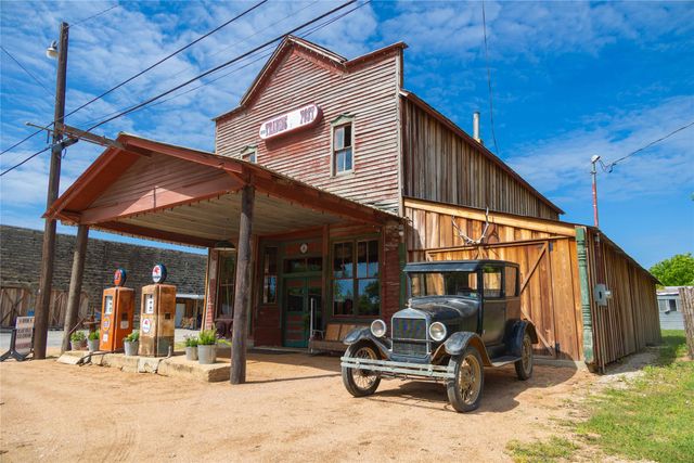 622 Main, Blanket, TX 76432
