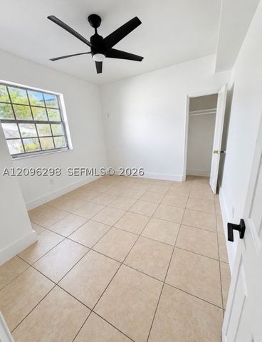 1022 SW 12th St B, Miami, FL 33129
