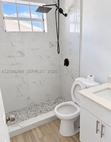1022 SW 12th St B, Miami, FL 33129