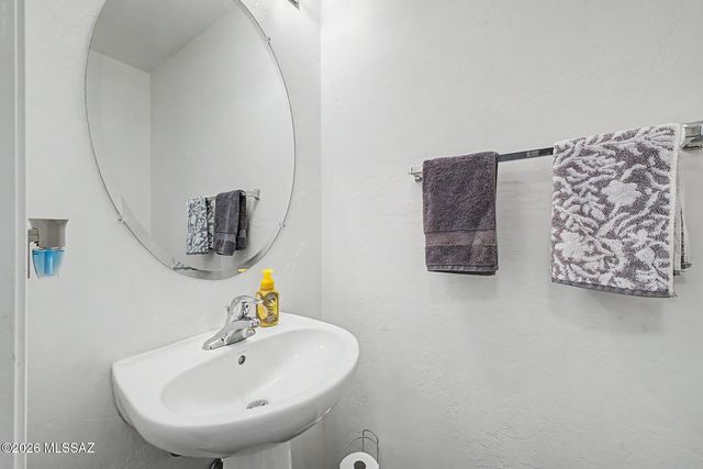 6863 S Cottontail Run Avenue, Tucson, AZ 85756