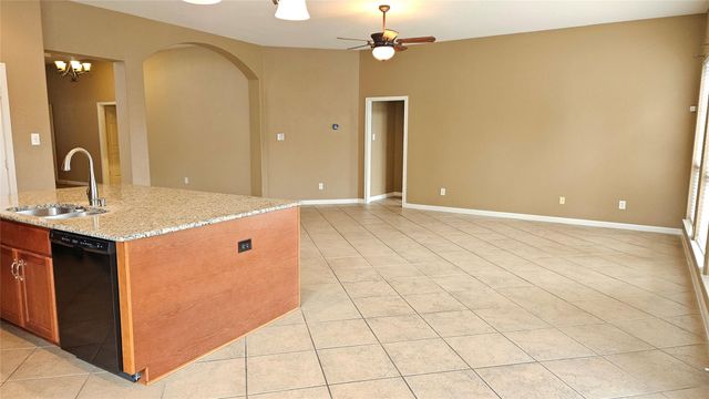 20805 Prestwick DR, Hutto, TX 78634