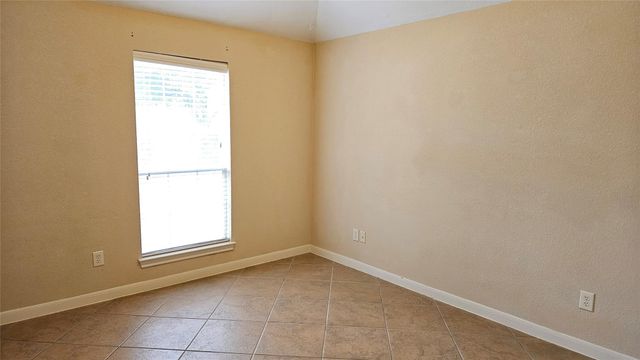 20805 Prestwick DR, Hutto, TX 78634