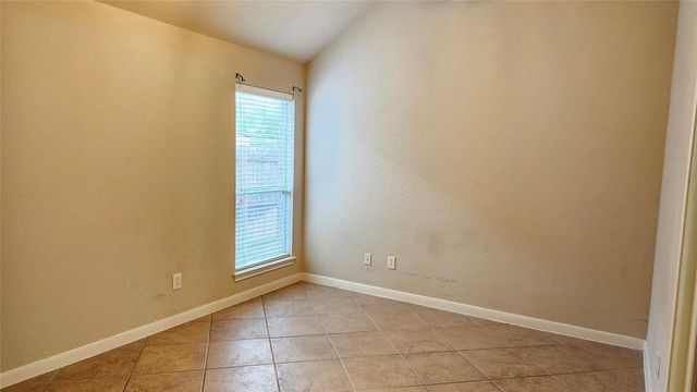 20805 Prestwick DR, Hutto, TX 78634