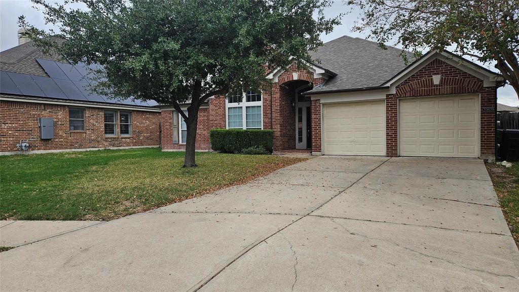 20805 Prestwick DR, Hutto, TX 78634