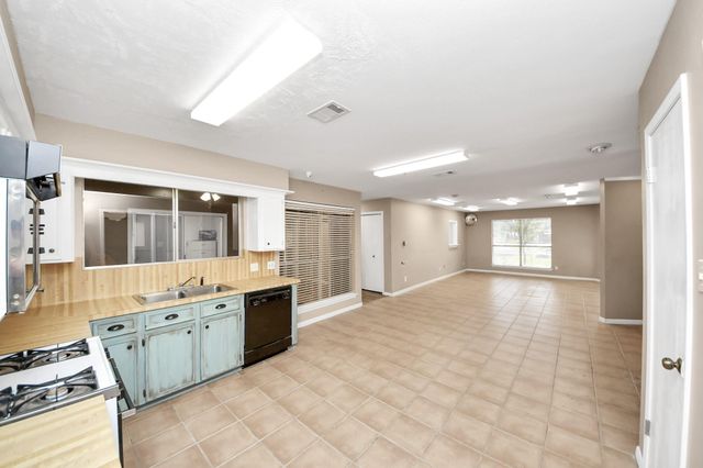 30202 E Geneva Drive, Spring, TX 77386