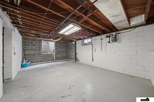 624 S 56 Street, Lincoln, NE 68510