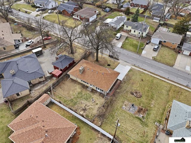 624 S 56 Street, Lincoln, NE 68510
