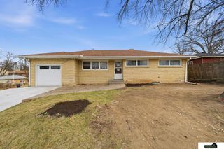 624 S 56 Street, Lincoln, NE 68510