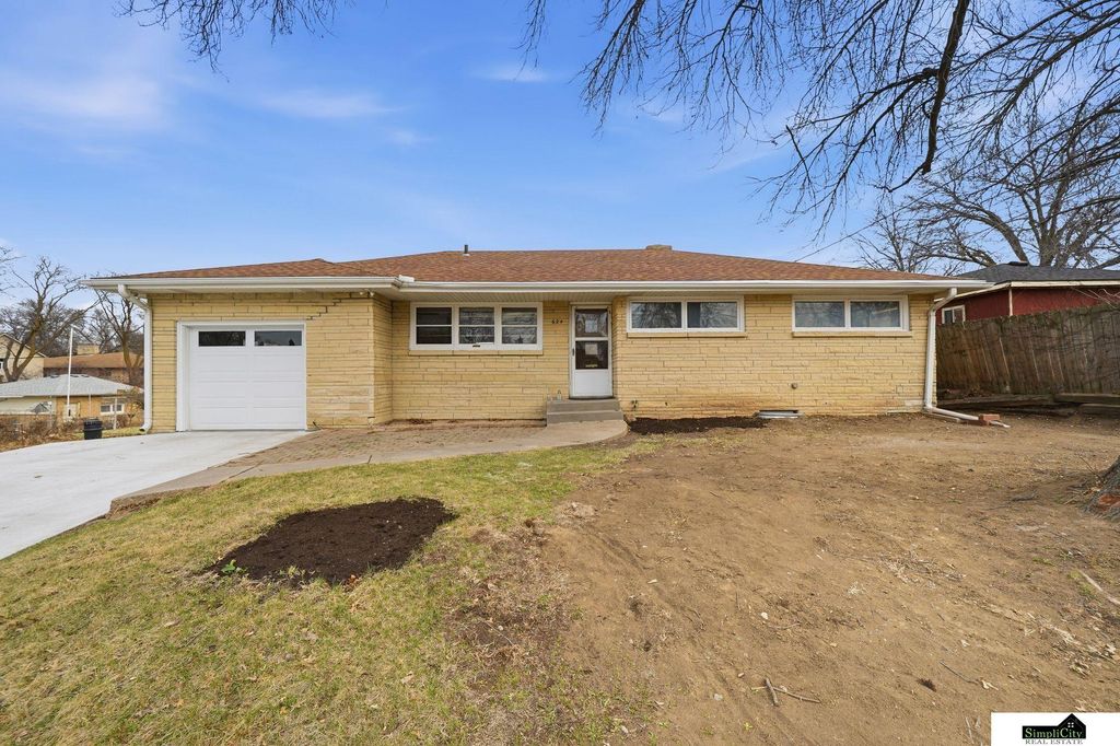 624 S 56 Street, Lincoln, NE 68510
