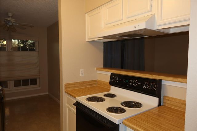 4159 Steck Ave 148, Austin, TX 78759