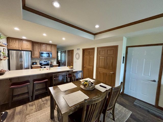 1327 S Wilson AVENUE, Hartford, WI 53027