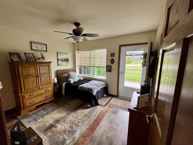 1327 S Wilson AVENUE, Hartford, WI 53027