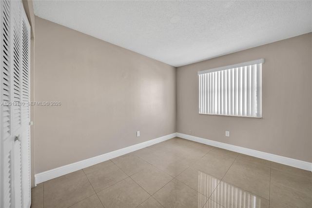 671 W 80th St 0, Hialeah, FL 33014