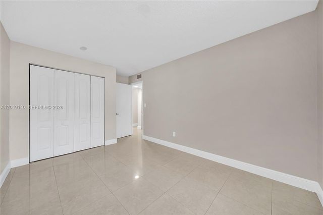 671 W 80th St 0, Hialeah, FL 33014