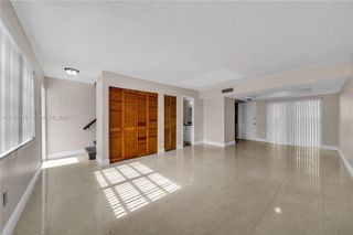 671 W 80th St 0, Hialeah, FL 33014